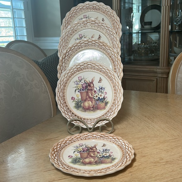 Cracker Barrel Easter Treasures Salad Plate (5) - Picture 5 of 5